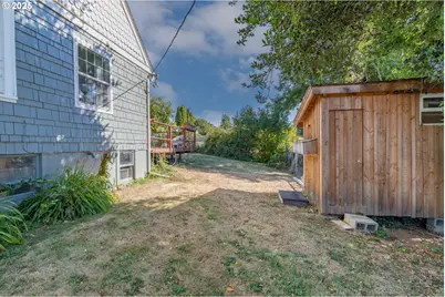 1112 Spruce St, Myrtle Point, OR 97458 - Photo 7