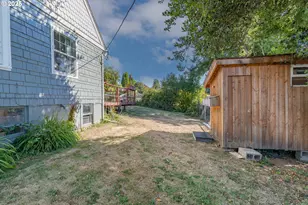 1112 Spruce St, Myrtle Point, OR 97458 - Photo 7