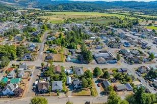 1112 Spruce St, Myrtle Point, OR 97458 - Photo 47