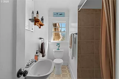 1112 Spruce St, Myrtle Point, OR 97458 - Photo 27