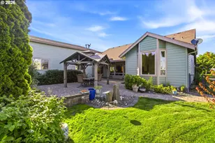 867 Corsair Dr, Independence, OR 97351 - Photo 33