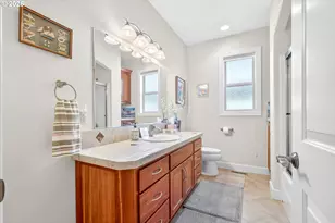 867 Corsair Dr, Independence, OR 97351 - Photo 25