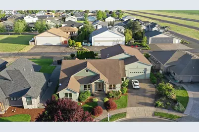 867 Corsair Dr, Independence, OR 97351 - Photo 41