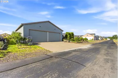 867 Corsair Dr, Independence, OR 97351 - Photo 37