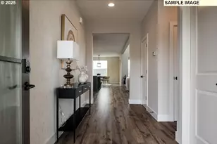 8119 N Hargrave St, Camas, WA 98607 - Photo 3