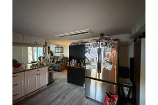 147 SE Pete Ave, Myrtle Creek, OR 97457 - Photo 5