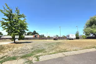 1475 Green Acres Rd, Eugene, OR 97408 - Photo 23
