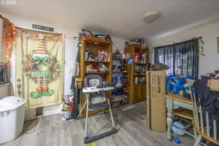 1111 SW 13th St, Lincoln City, OR 97367 - Photo 23