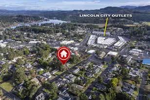 1111 SW 13th St, Lincoln City, OR 97367 - Photo 29