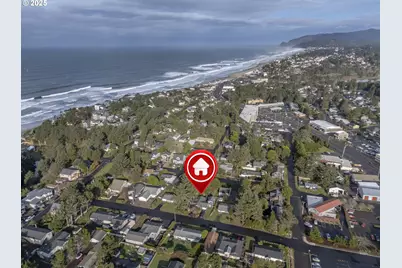 1111 SW 13th St, Lincoln City, OR 97367 - Photo 3