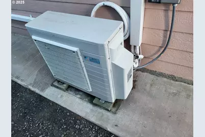 811 Laurel Ave, Reedsport, OR 97467 - Photo 29