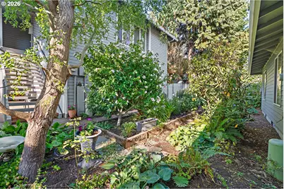 10618 SW 49th Ave, Portland, OR 97219 - Photo 23