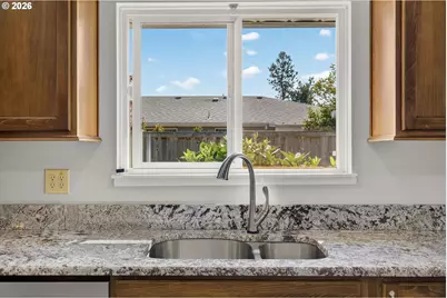 2051 Lafayette St, Albany, OR 97322 - Photo 7