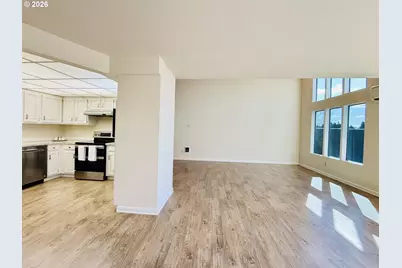 743 Marine View Dr, Longview, WA 98632 - Photo 3