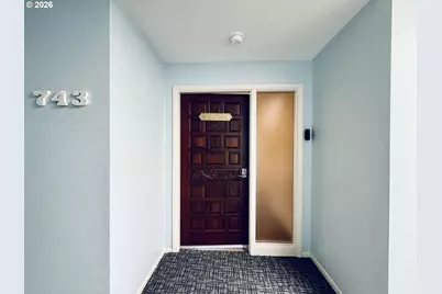 743 Marine View Dr, Longview, WA 98632 - Photo 9