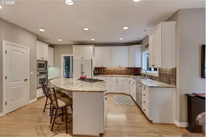 21340 Miles Dr, West Linn, OR 97068 - Photo 9