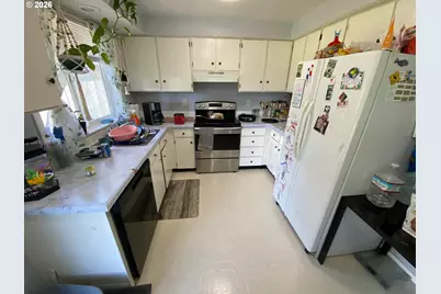 1725 SE Blairmont Dr, Vancouver, WA 98683 - Photo 5