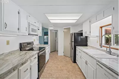 39202 Camp Creek Rd #10, Springfield, OR 97478 - Photo 11