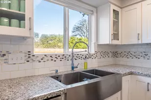 1893 NE 12th Ave, Hillsboro, OR 97124 - Photo 13