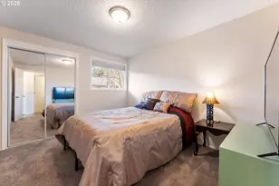 1893 NE 12th Ave, Hillsboro, OR 97124 - Photo 23