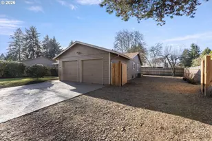 1893 NE 12th Ave, Hillsboro, OR 97124 - Photo 3