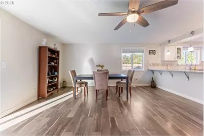 1893 NE 12th Ave, Hillsboro, OR 97124 - Photo 9