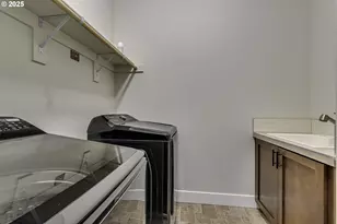 29068 NW Fair St, North Plains, OR 97133 - Photo 25