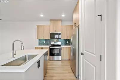 16151 Serres Farms Way, Oregon City, OR 97045 - Photo 13