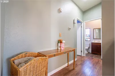 11105 NE Main St #6, Donald, OR 97020 - Photo 9