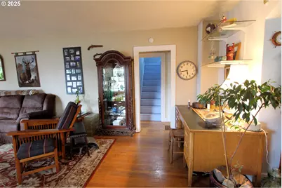 1913 E St, Washougal, WA 98671 - Photo 7