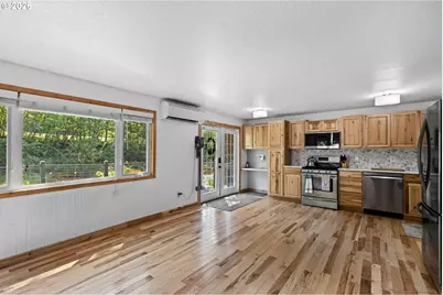 271 Anita Ln, Glide, OR 97443 - Photo 9