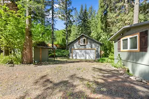 271 Anita Ln, Glide, OR 97443 - Photo 5