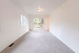 11500 SE Hawthorne St, Portland, OR 97216 - Photo 11