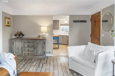 7518 SE Evergreen St, Portland, OR 97206 - Photo 9