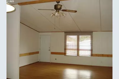 241 Twin Oaks Loop, Winston, OR 97496 - Photo 3