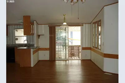 241 Twin Oaks Loop, Winston, OR 97496 - Photo 5