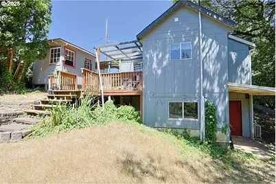 885 E 10th St, Coquille, OR 97423 - Photo 37