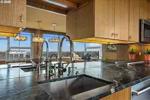 1220 NE 17th Ave, Portland, OR 97232 - Photo 17