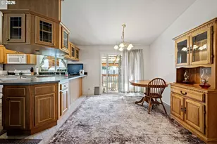 300 S 7th St, Creswell, OR 97426 - Photo 5