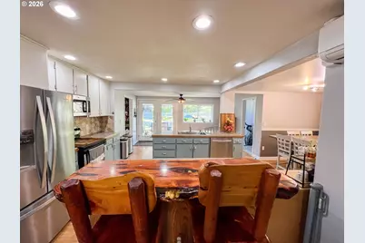 858 E Main St, John Day, OR 97845 - Photo 9