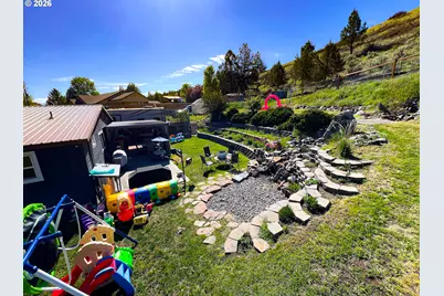 858 E Main St, John Day, OR 97845 - Photo 35