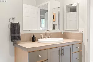3926 Carman Dr, Lake Oswego, OR 97035 - Photo 19