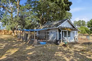 267 NW Woods Ln, Dallas, OR 97338 - Photo 33
