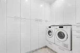 1001 NW Lovejoy St, Portland, OR 97209 - Photo 41