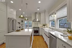 3445 NE Hassalo St, Portland, OR 97232 - Photo 15