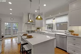 3445 NE Hassalo St, Portland, OR 97232 - Photo 17