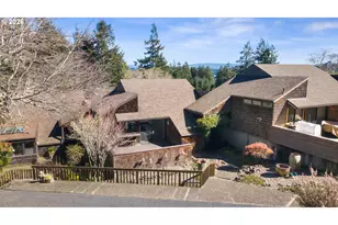 1320 Ingersoll St, Coos Bay, OR 97420 - Photo 1