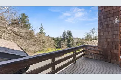 1320 Ingersoll St, Coos Bay, OR 97420 - Photo 15