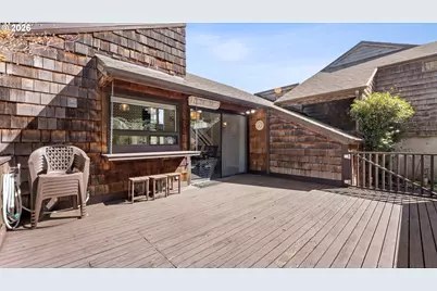 1320 Ingersoll St, Coos Bay, OR 97420 - Photo 9