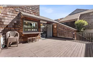 1320 Ingersoll St, Coos Bay, OR 97420 - Photo 9